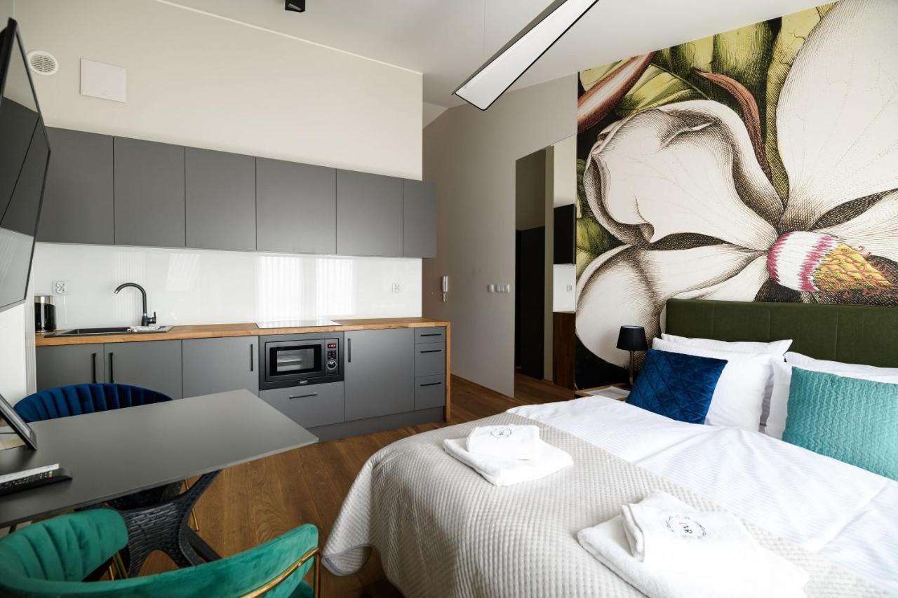 Aparthotel Inspire Miodova Residence Krakow Bagian luar foto