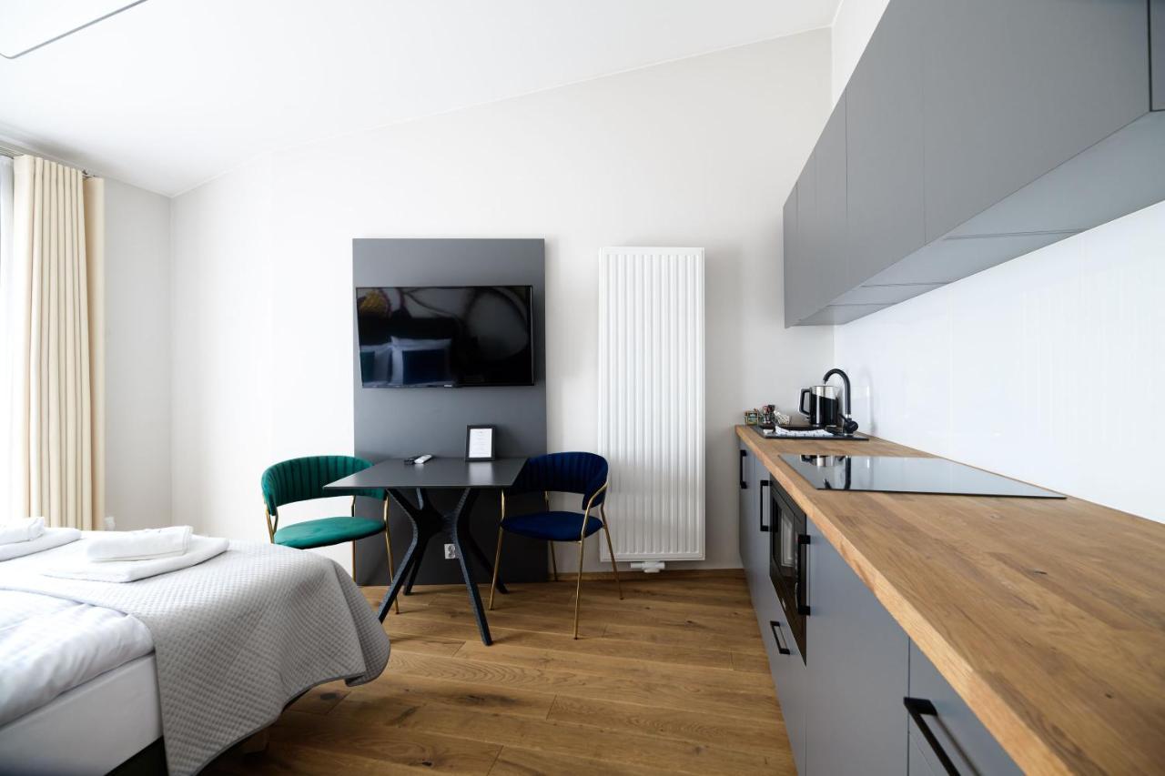 Aparthotel Inspire Miodova Residence Krakow Bagian luar foto