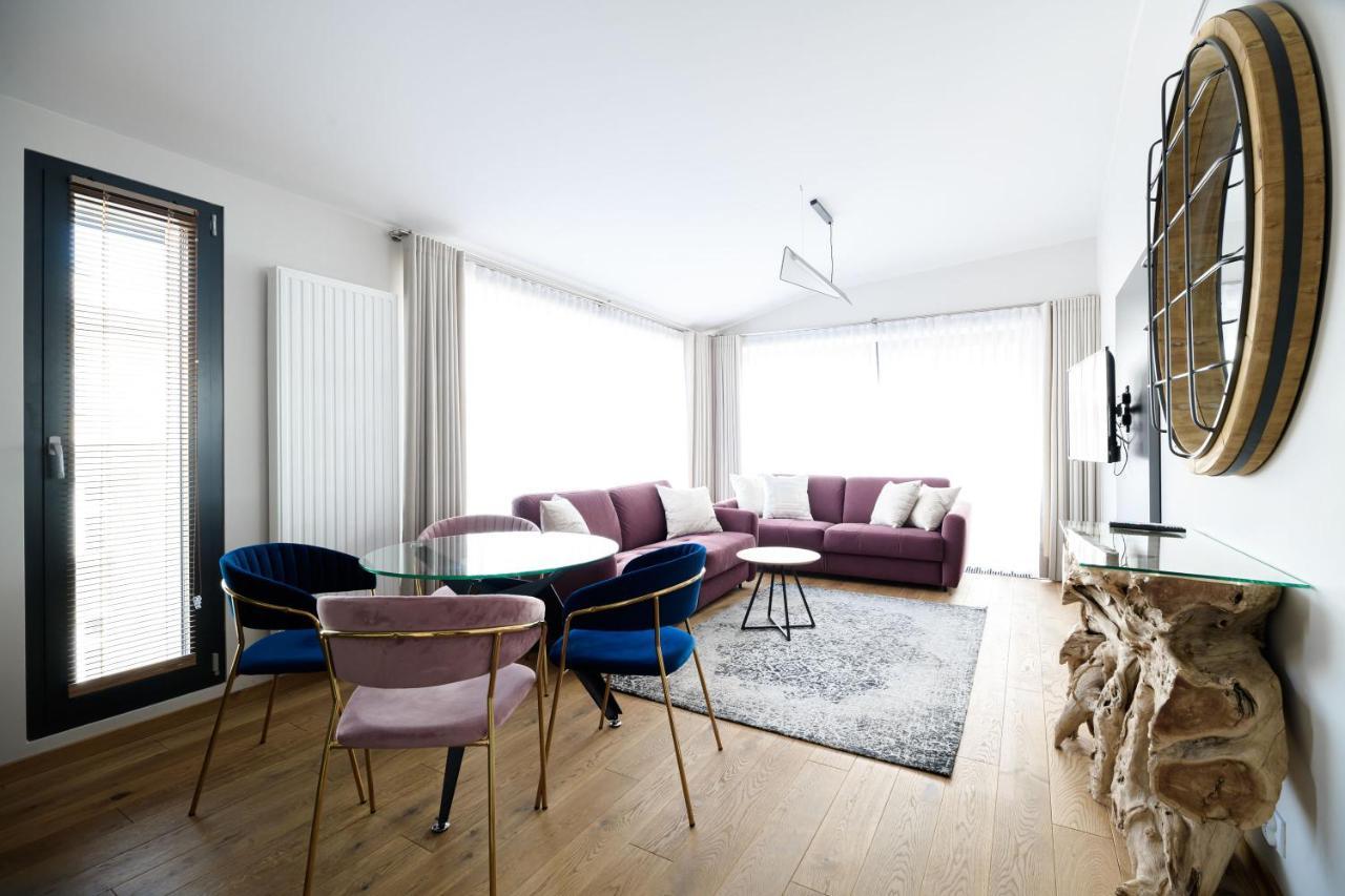 Aparthotel Inspire Miodova Residence Krakow Bagian luar foto