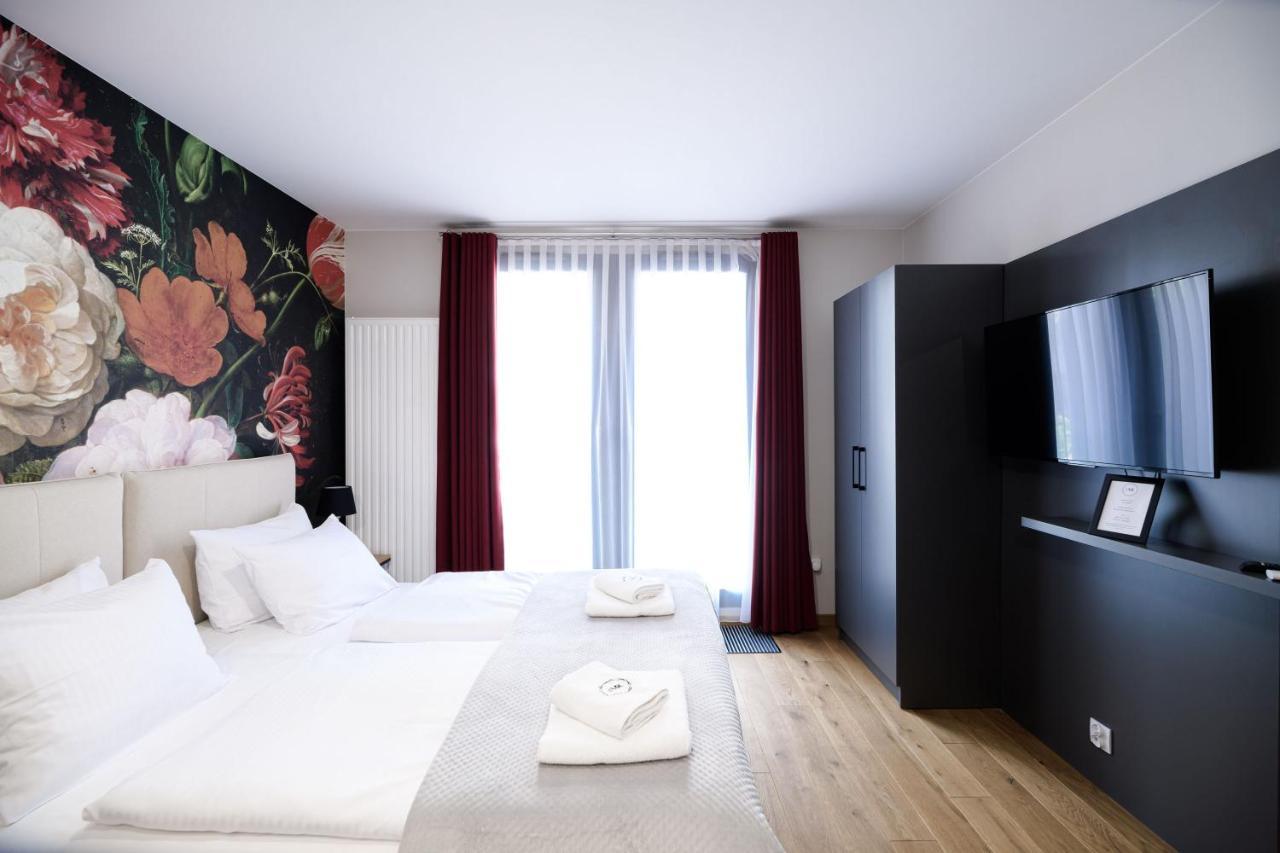 Aparthotel Inspire Miodova Residence Krakow Bagian luar foto