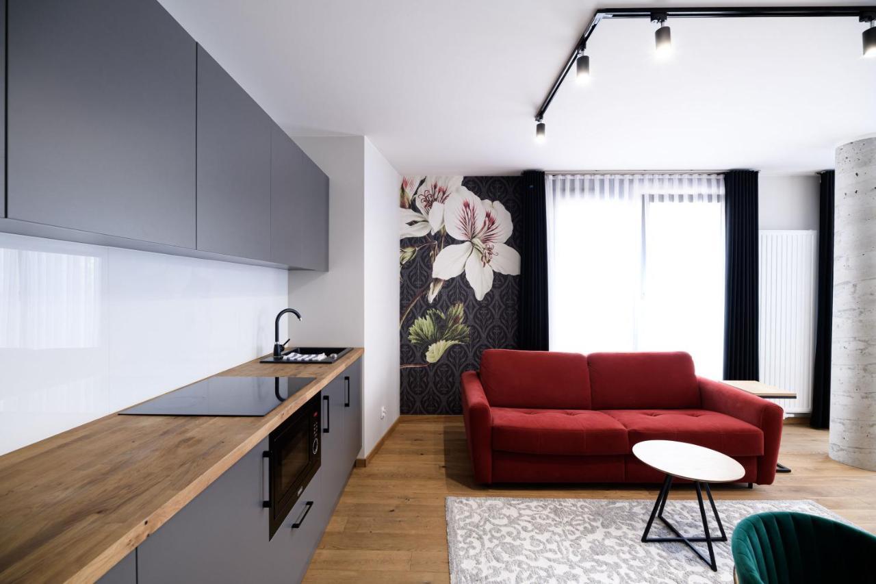 Aparthotel Inspire Miodova Residence Krakow Bagian luar foto