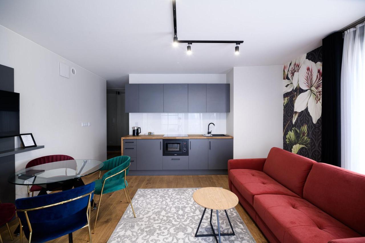Aparthotel Inspire Miodova Residence Krakow Bagian luar foto