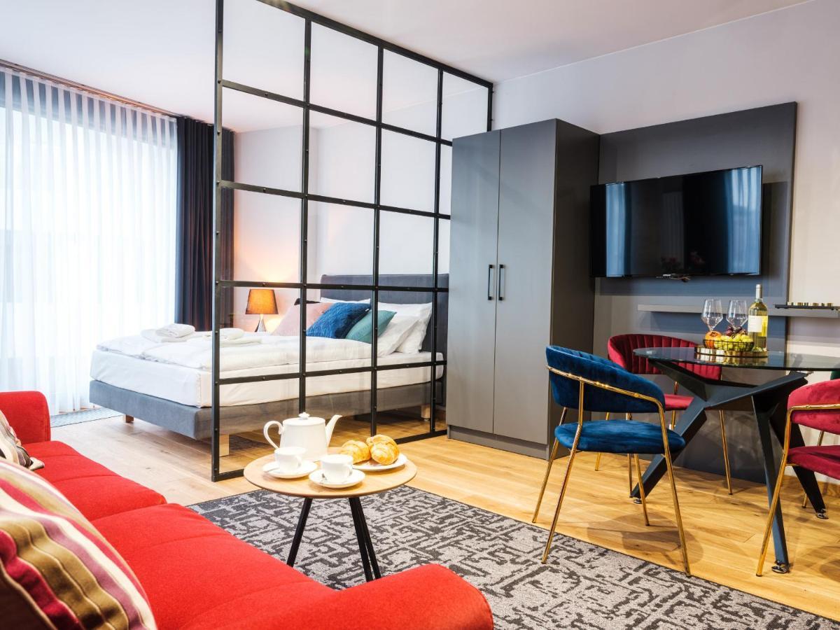 Aparthotel Inspire Miodova Residence Krakow Bagian luar foto