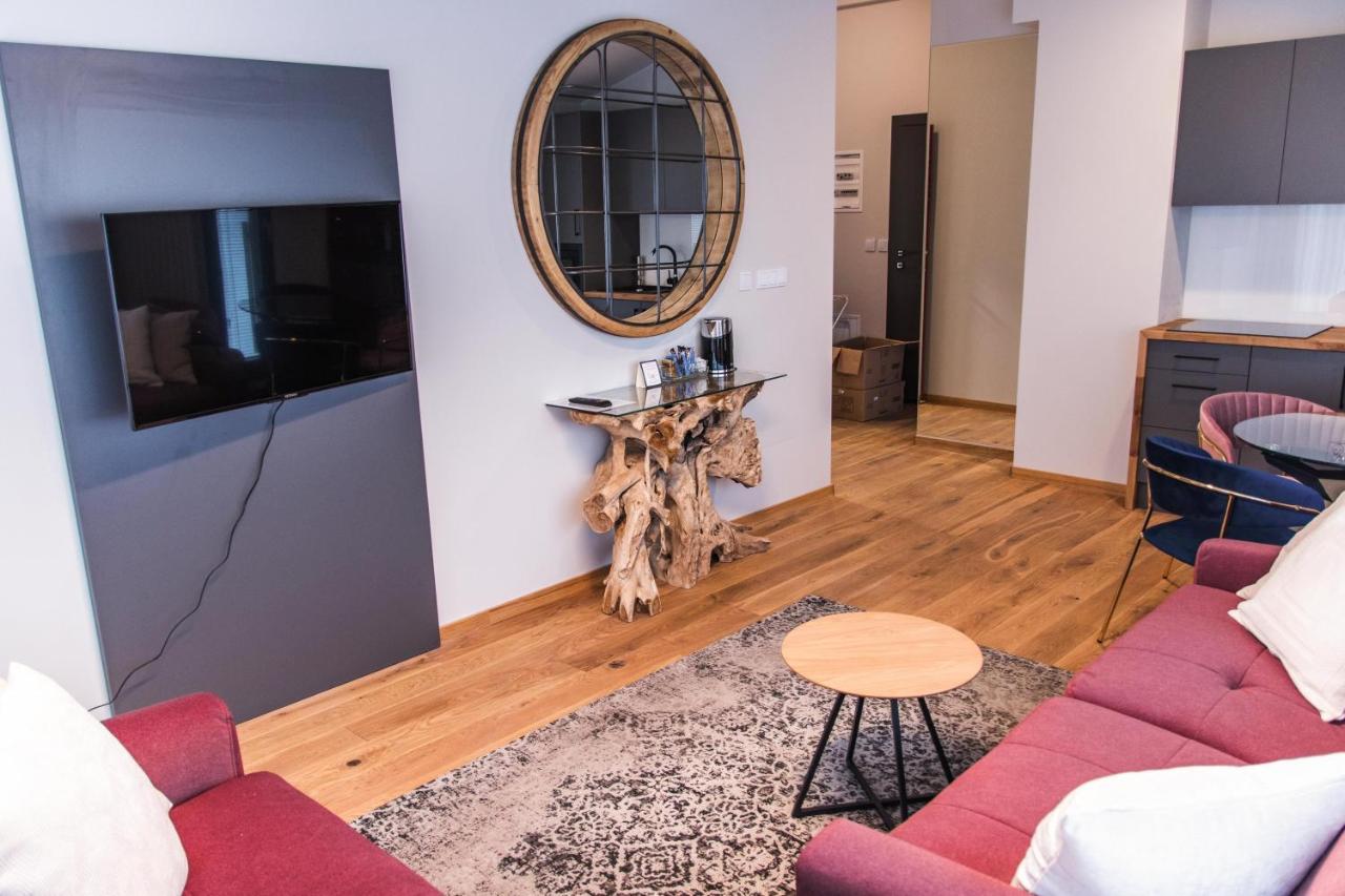 Aparthotel Inspire Miodova Residence Krakow Bagian luar foto