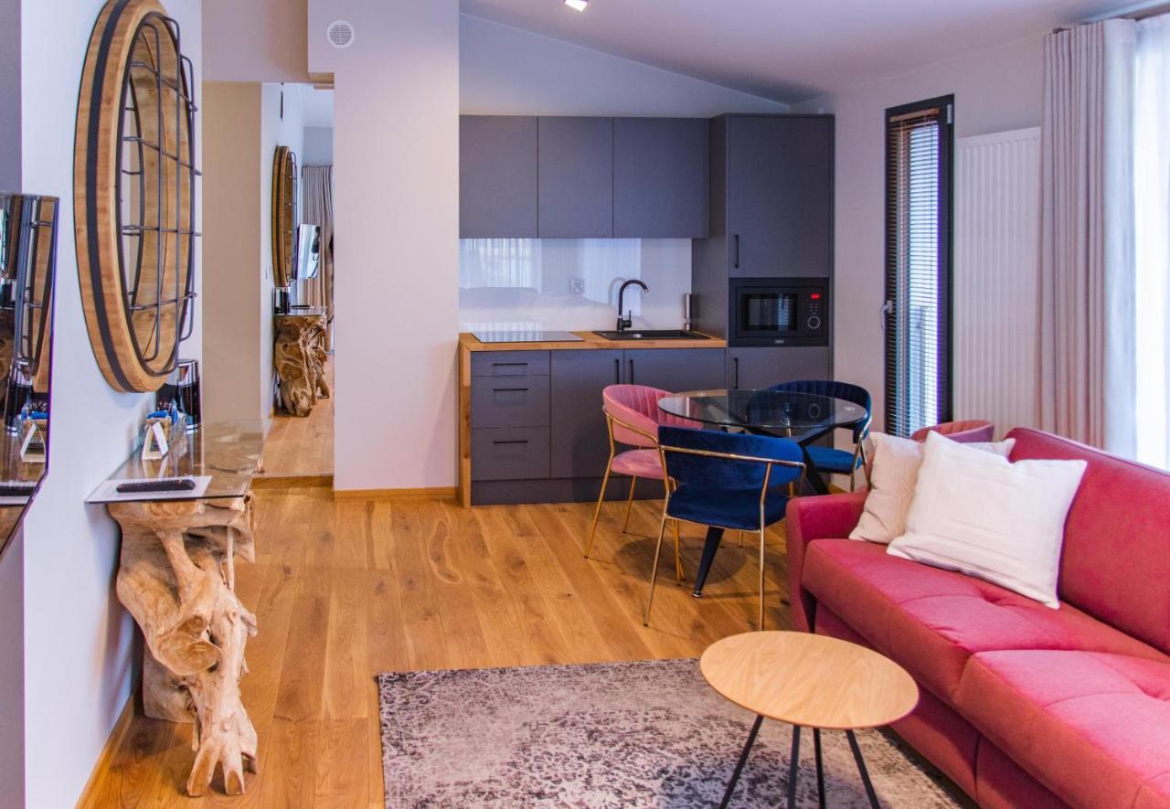 Aparthotel Inspire Miodova Residence Krakow Bagian luar foto